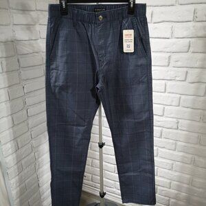 NWT Signature by Levi Strauss Men's Size Small Comfort Chino Pants
